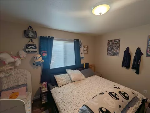 Bedroom - 16410 Smoke Tree, Hesperia, CA 92345 photo 2 of 4