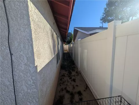 Exterior - 16410 Smoke Tree, Hesperia, CA 92345 photo 12 of 15
