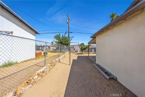 Exterior - 1933 Forane, Barstow, CA 92311 photo 3 of 7