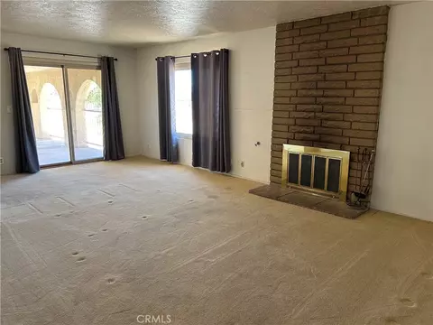 Living - 17035 Deodar, Hesperia, CA 92345 photo 1 of 3