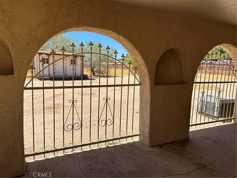 Exterior - 17035 Deodar, Hesperia, CA 92345 photo 8 of 12
