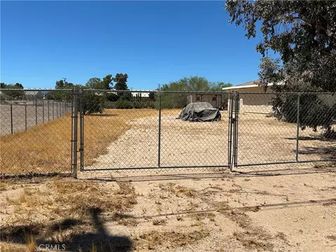 Exterior - 17035 Deodar, Hesperia, CA 92345 photo 4 of 12