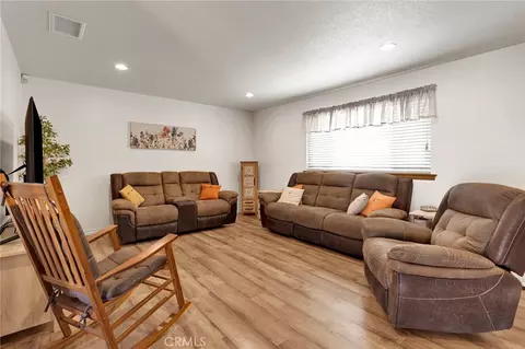 Living - 9515 Yucca St, Apple Valley, CA 92308 photo 1 of 4