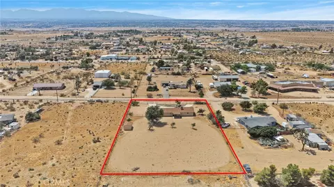 View/Area - 9515 Yucca St, Apple Valley, CA 92308 photo 6 of 10