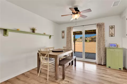 Dining - 9515 Yucca St, Apple Valley, CA 92308 photo 2 of 3