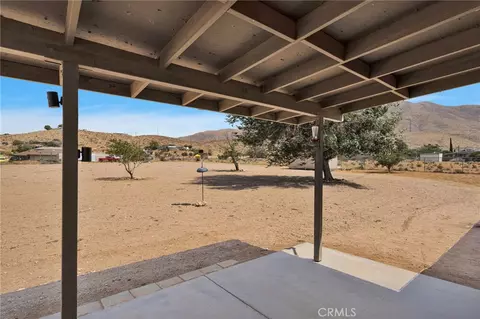 Exterior - 9515 Yucca St, Apple Valley, CA 92308 photo 5 of 8