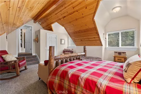 Bedroom - 2473 Interlaken Ct, Wrightwood, CA 92397 photo 8 of 11
