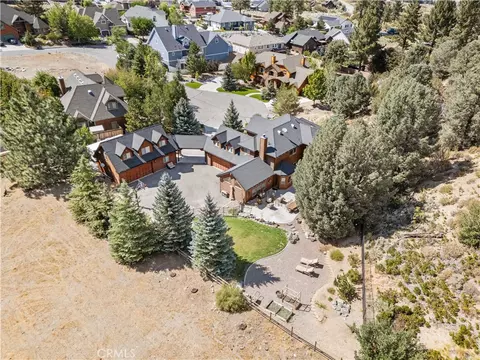 View/Area - 2473 Interlaken Ct, Wrightwood, CA 92397 photo 3 of 3