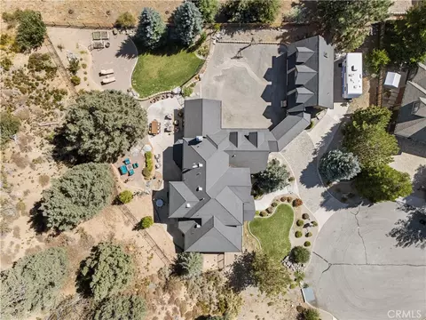View/Area - 2473 Interlaken Ct, Wrightwood, CA 92397 photo 1 of 3
