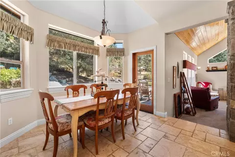 Dining - 2473 Interlaken Ct, Wrightwood, CA 92397 photo 2 of 2