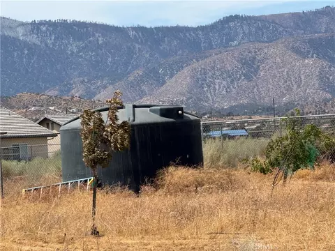 9934 Lager, Phelan, CA 92371 photo 17