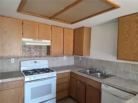 751 Higgins Rd #1, Barstow, CA 92311
