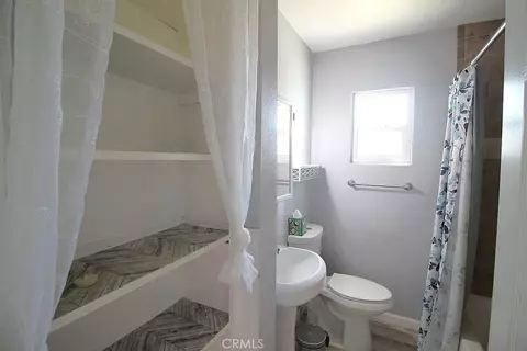 Bath - 25567 Bejoal, Barstow, CA 92311 photo 2 of 2