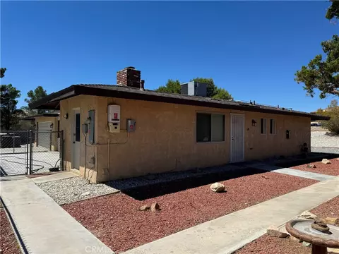 Exterior - 16339 Wato Rd, Apple Valley, CA 92307 photo 4 of 13