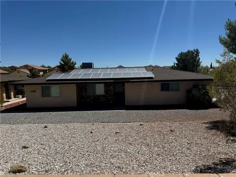 Exterior - 16339 Wato Rd, Apple Valley, CA 92307 photo 11 of 13