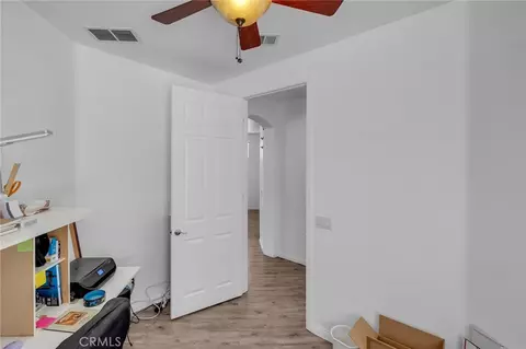 Entry Way - 11122 Avonlea Rd, Apple Valley, CA 92308 photo 2 of 3