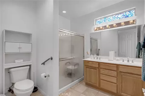 Bath - 11122 Avonlea Rd, Apple Valley, CA 92308 photo 2 of 2