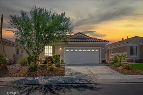 Exterior - 11122 Avonlea Rd, Apple Valley, CA 92308 photo 2 of 6