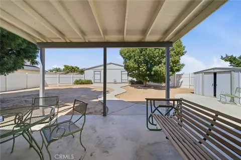 Exterior - 11998 Omak Rd, Apple Valley, CA 92308 photo 5 of 10