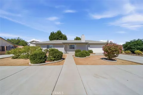 Exterior - 11998 Omak Rd, Apple Valley, CA 92308 photo 3 of 10