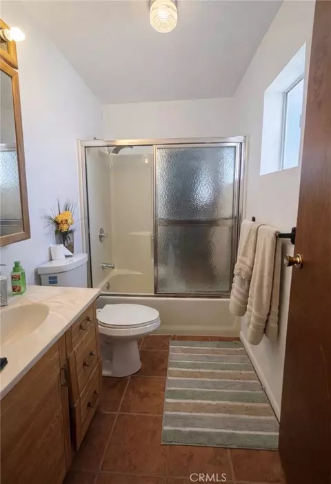Bath - 301 N K, Needles, CA 92363 photo 1 of 2