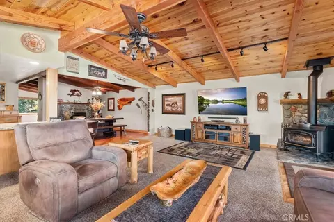 Living - 5360 Orchard, Wrightwood, CA 92397 photo 4 of 4