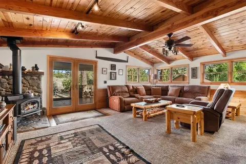 Living - 5360 Orchard, Wrightwood, CA 92397 photo 3 of 4