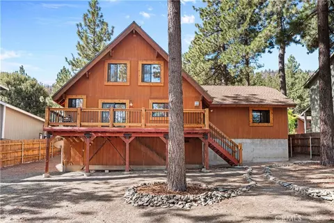 Exterior - 26723 Raven, Wrightwood, CA 92397 photo 7 of 10