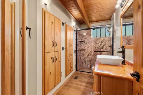 Bath - 26723 Raven, Wrightwood, CA 92397 photo 2 of 2