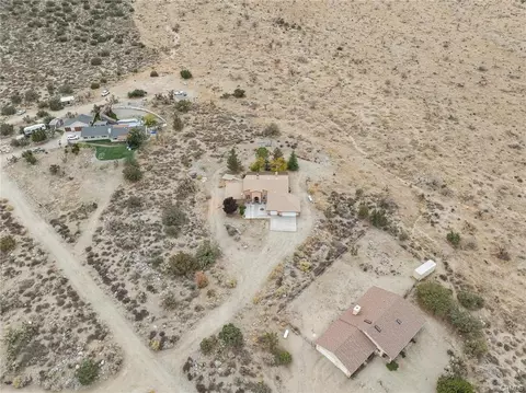 View/Area - 10160 Pineview Rd, Pinon Hills, CA 92372 photo 1 of 6