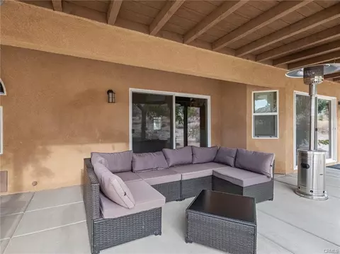 Exterior - 10160 Pineview Rd, Pinon Hills, CA 92372 photo 3 of 10