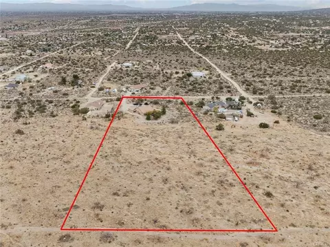 View/Area - 10160 Pineview Rd, Pinon Hills, CA 92372 photo 4 of 6