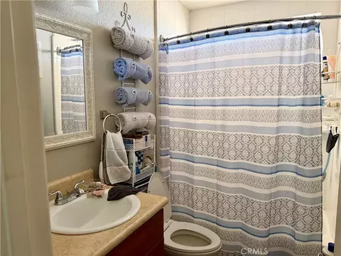 Bath - 12814 Kiowa, Apple Valley, CA 92308 photo 1 of 2