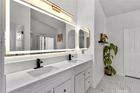 Bath - 15033 Henderson, Adelanto, CA 92301 photo 3 of 5