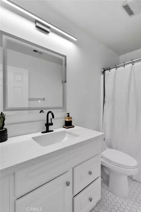 Bath - 15033 Henderson, Adelanto, CA 92301 photo 2 of 5