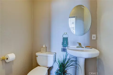Bath - 8605 Cantel Ct, Oak Hills, CA 92344 photo 7 of 7