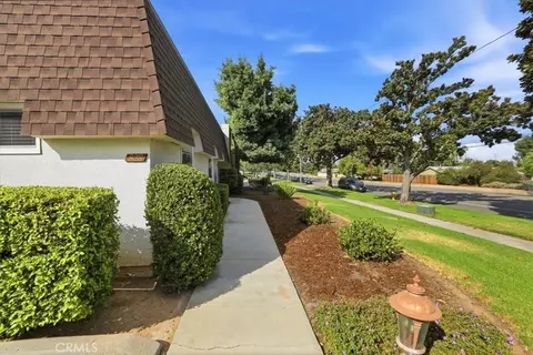 Exterior - 828 E Highland Ave, Redlands, CA 92374 photo 3 of 9