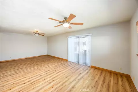 Living - 14605 Kokomo, Apple Valley, CA 92307 photo 3 of 6