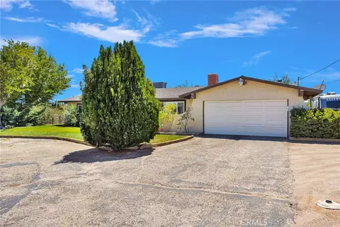 14941 Walnut St, Hesperia, CA 92345