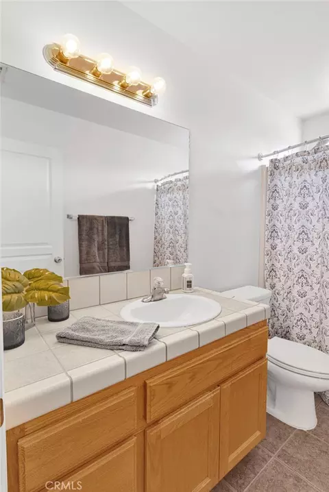 Bath - 13240 Skiomah, Apple Valley, CA 92308 photo 1 of 3