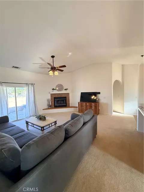 Living - 13240 Skiomah, Apple Valley, CA 92308 photo 2 of 2