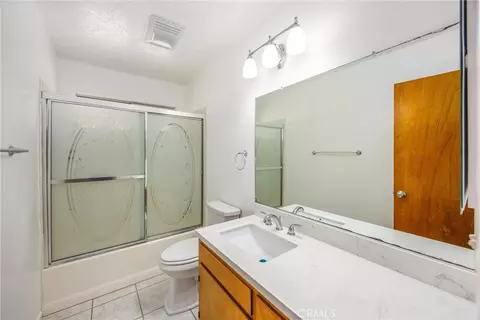 Bath - 9419 Guava, Hesperia, CA 92345 photo 1 of 2