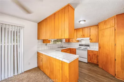Kitchen - 9419 Guava, Hesperia, CA 92345 photo 1 of 5
