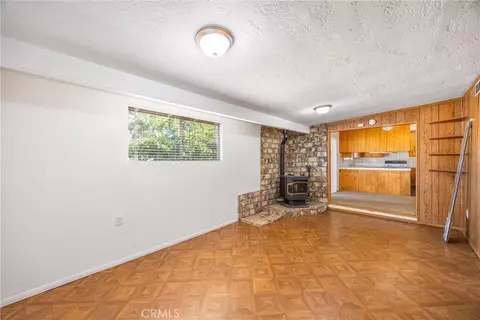 Living - 9419 Guava, Hesperia, CA 92345 photo 7 of 8