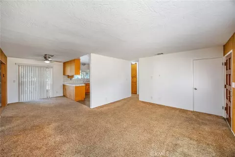 Living - 9419 Guava, Hesperia, CA 92345 photo 2 of 8