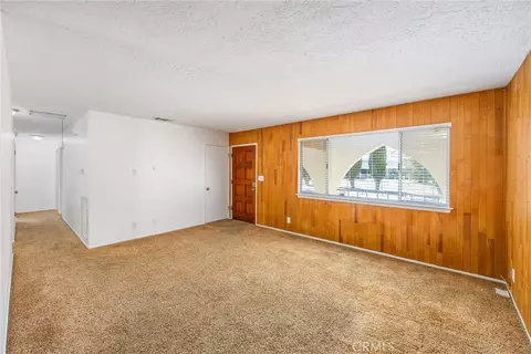 Living - 9419 Guava, Hesperia, CA 92345 photo 3 of 8