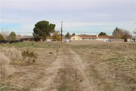 2 E Avenue S2, Sun Village, CA 93543
