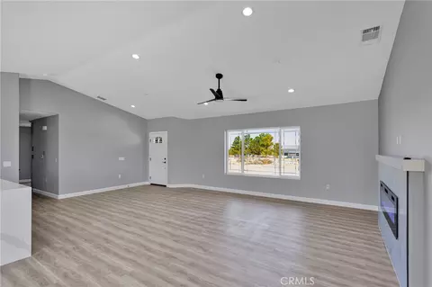 Living - 36115 Sutter, Lucerne Valley, CA 92356 photo 5 of 5