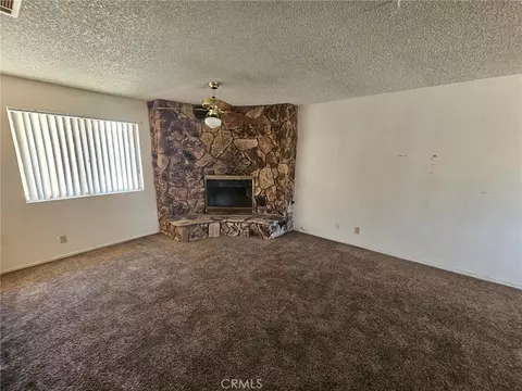 Living - 14150 Apple Vly, Apple Valley, CA 92307 photo 2 of 4