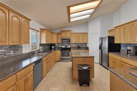 Kitchen - 24332 Roundup, Apple Valley, CA 92308 photo 2 of 2